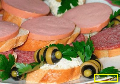 Сандвичи с наденица са най-добрите рецепти. колко бързо и