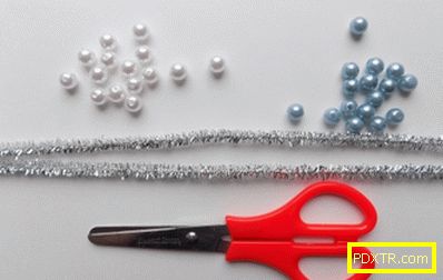 Как да направите снежинка от шенилна жица и мъниста: