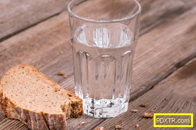 Диета за вода и хляб