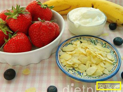 Една проста рецепта за диетичен десерт с ягоди
